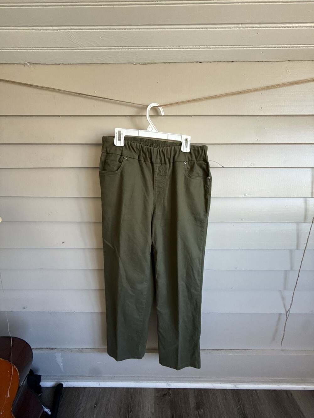 Appleseed's Petites Pants Size 6P Olive Green Elastic Waist Pockets
